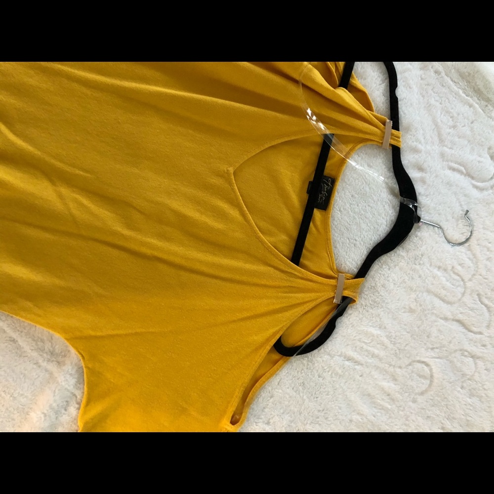 Sweater - Picture 7 of 7
